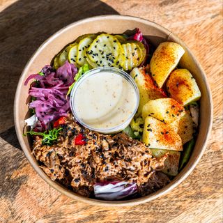 Sałatka z wieprzowiną BBQ