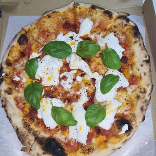 Margherita e burrata+Coca-Cola puszka 200ml