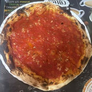Pizza marinara