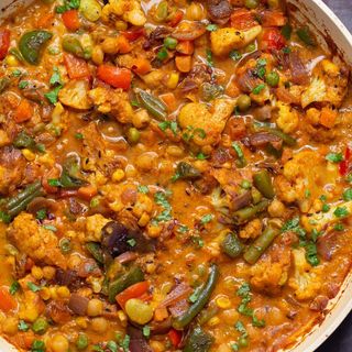 Vegetable Garlic-Bhuna Curry