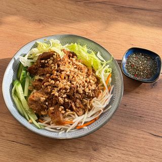 Bun tron thit nuong