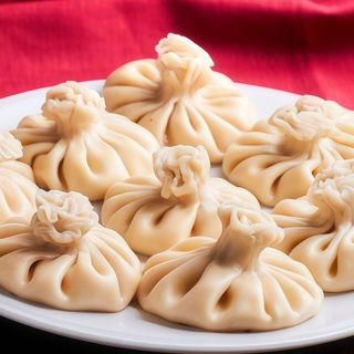 Chinknali z serem i szpinakiem 6 szt.