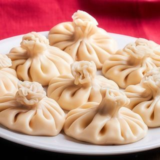 Chinkali z serem i szpinakiem 3 szt.