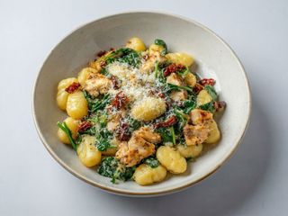 G. Pollo 450 g