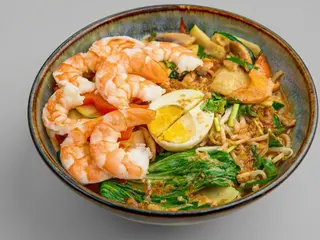 Ramen z krewetkami