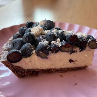 Tarta biała czekolada z borówkami