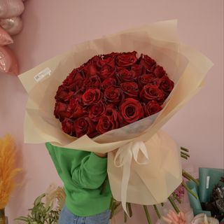 Bukiet z 35 czerwonych róż w opakowaniu "RED PASSION"