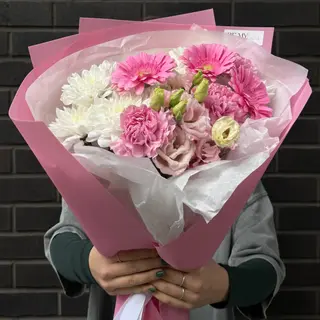 Bukiet z eustomy, goździków i margaretki «SOFT BLOOM»