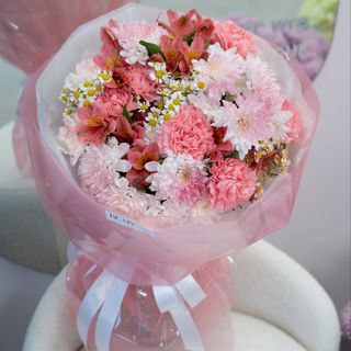 Bukiet mix alstromerii, goździków, margaretek «BE DELICATE»