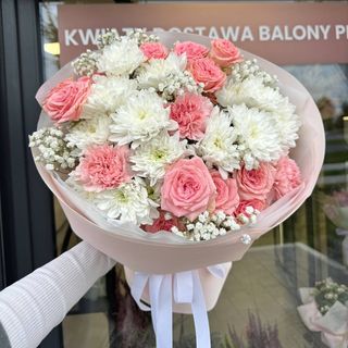 Bukiet z róż gałązkowych, goździków i margaretki «BLUSH REVERIE»