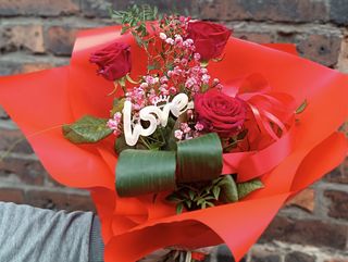 Bukiet z 3 róż LOVE