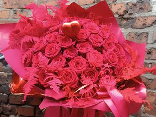 Bukiet czerwonych róż Red Naomi