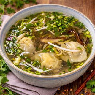 Zupa won-ton