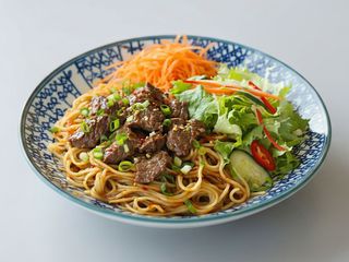 Makaron chiński z wieprzowiną 450g