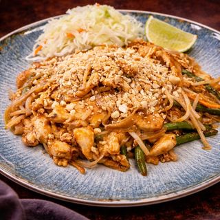Pad Thai z kurczakiem 450g