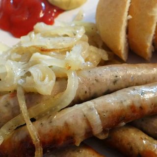 Biała kiełbasa pieczona