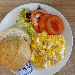 Jajecznica z boczkiem