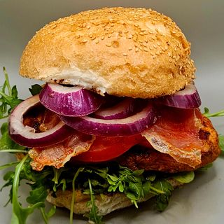 Bazyliowy chicken burger