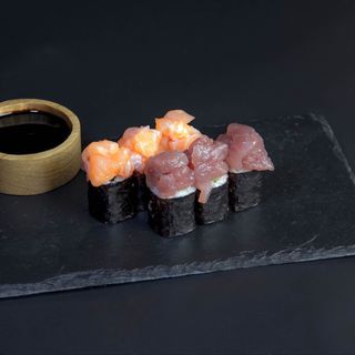 Hosomaki z Tartarem z Łososia i Tuńczyka 6 szt