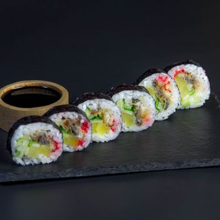 Futomak z Węgorzem w Tempurze 6 szt