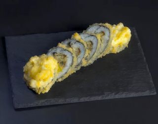 Tempura Futomak z Węgorzem 6 szt