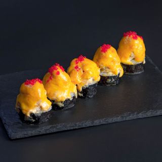 Aso z Pieczonym Łososiem 10 szt