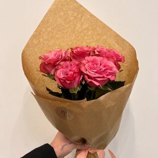 5 fioletowych róż piwonowych