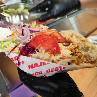 Kebab w bułce standard