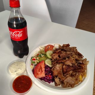 Zestaw talerz z Coca Colą