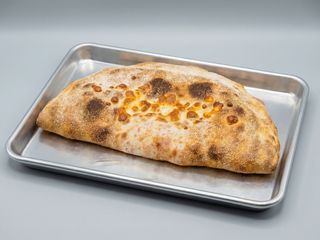 Prosciutto calzone