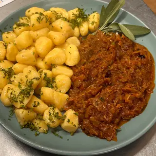 Bigos z kopytkami
