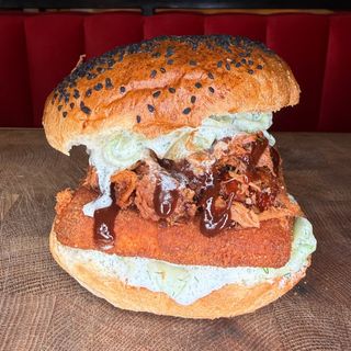 STREET FOOD SEZONOWY Z PULLED PORK