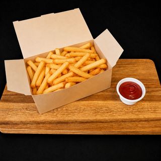 Frytki z ketchupem