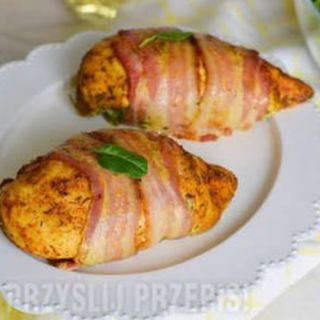 Pierś z kurczaka owinięta boczkiem