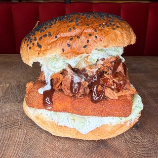 STREET FOOD SEZONOWY Z PULLED PORK