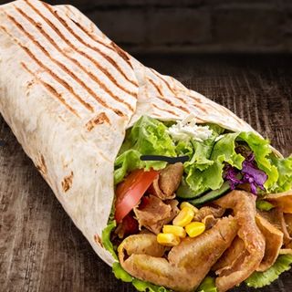 Pita z frytkami bez surówek średnia
