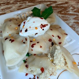 Pierogi ruskie 16 sztuk