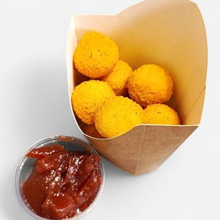 Serowe kulki (10 szt.)  z sosem do wyboru