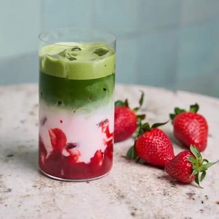 MATCHA TRUSKAWKOWA