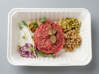 Tatar z polędwicy wołowej