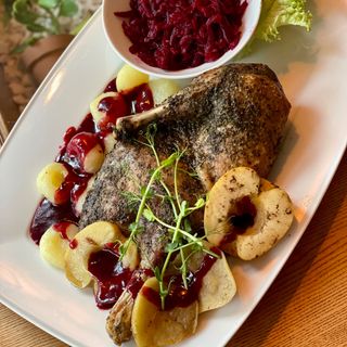 Połówka kaczki pieczonej