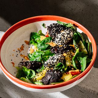 Salatka z wątrobką z kurczaka