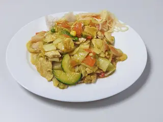 Kurczak w żółtym curry łagodny