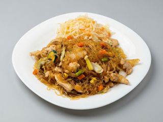 Makaron sojowy z wieprzowiną