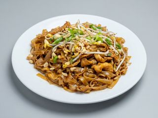 Makaron ryżowy z wieprzowiną