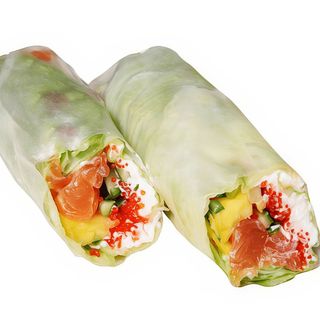 Spring roll z łososiem