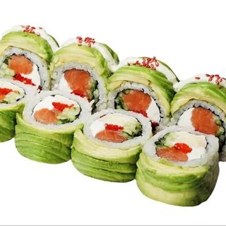 Rolka z łososiem wędzonym i sosem limonkowym