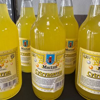 Oranżada o smaku cytrynowym 