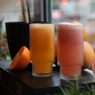 Sok Pomarańczowy świeżo wyciskany