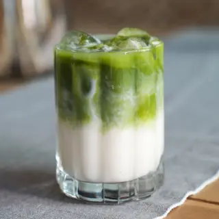 Iced Matcha Latte Kokosowa